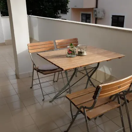 Anita Apartman